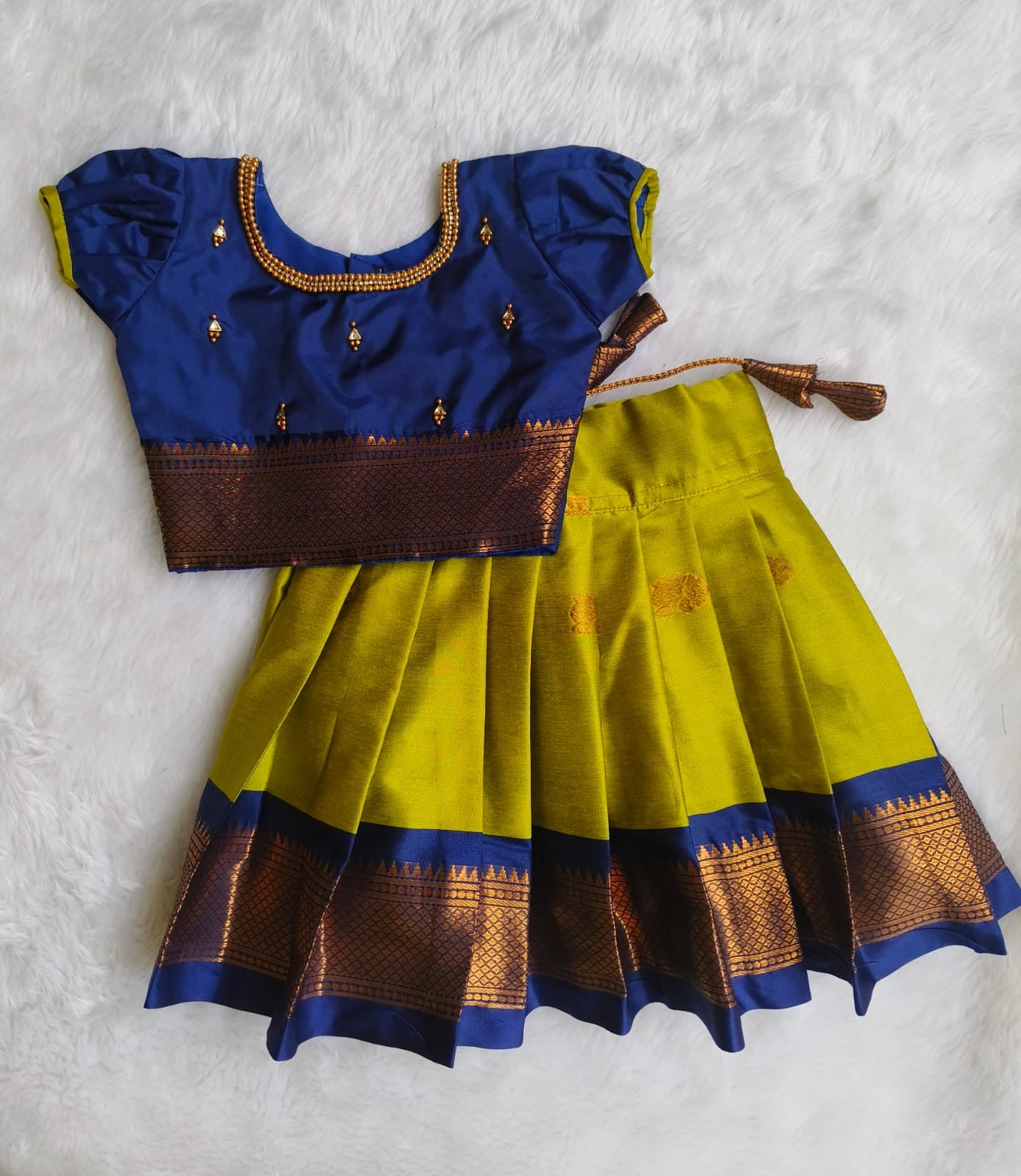 Little Wonder Pattu Pavadai