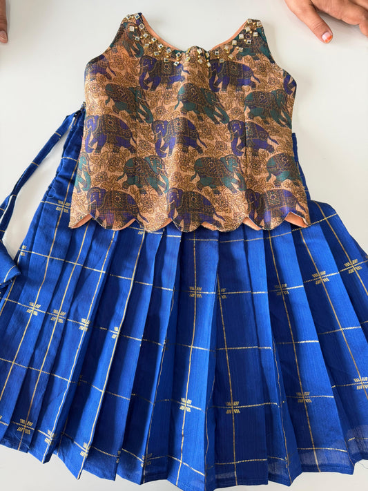 Pavadai Sattai with Simple Work