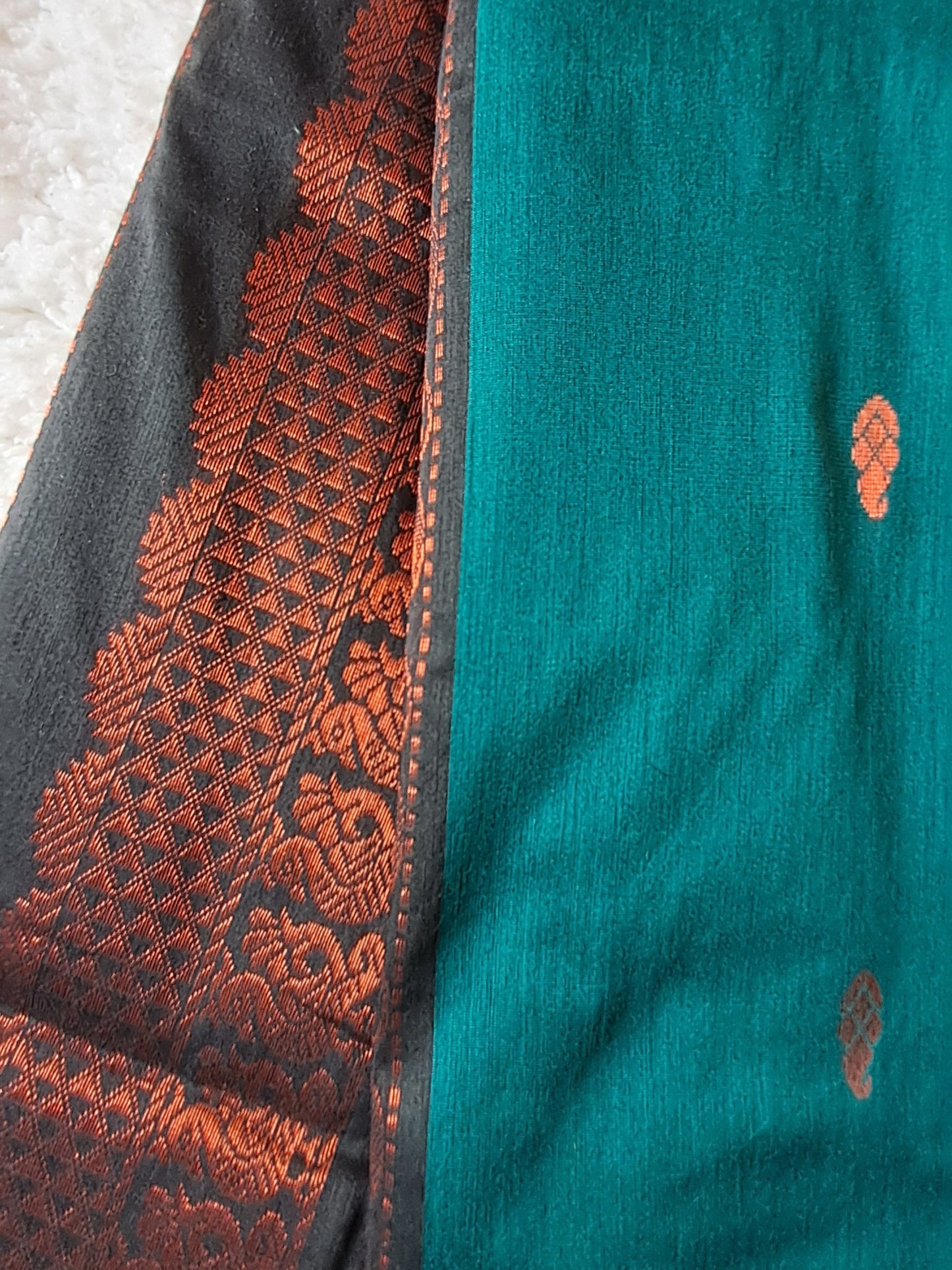 Emerald Elegance: Kalyani Cotton Saree in Rose Gold Accents