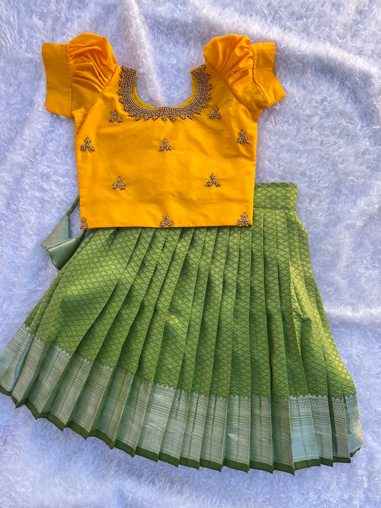 Chic Simplicity: Semi Silk Yellow Aari Top and Cool-Toned Skirt Duo
