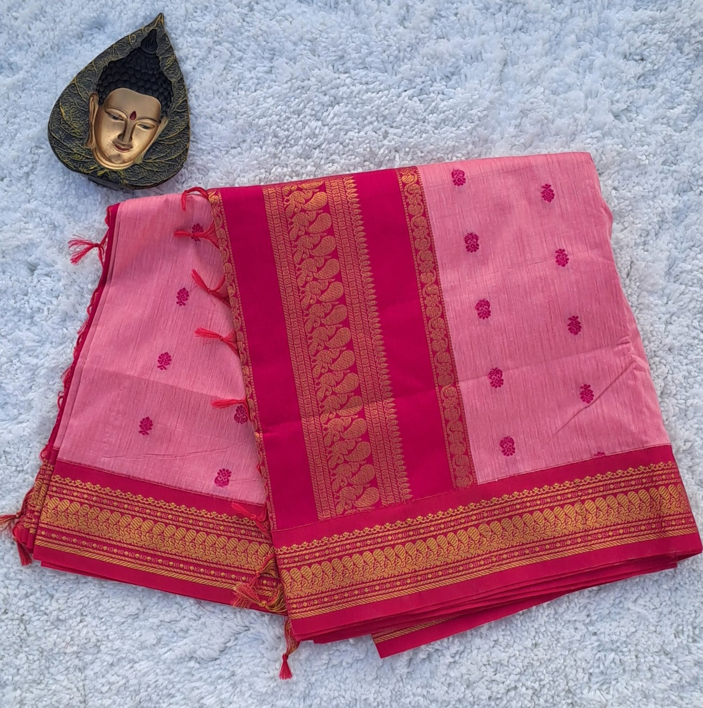 Unbeatable Comfort: Pink Saree