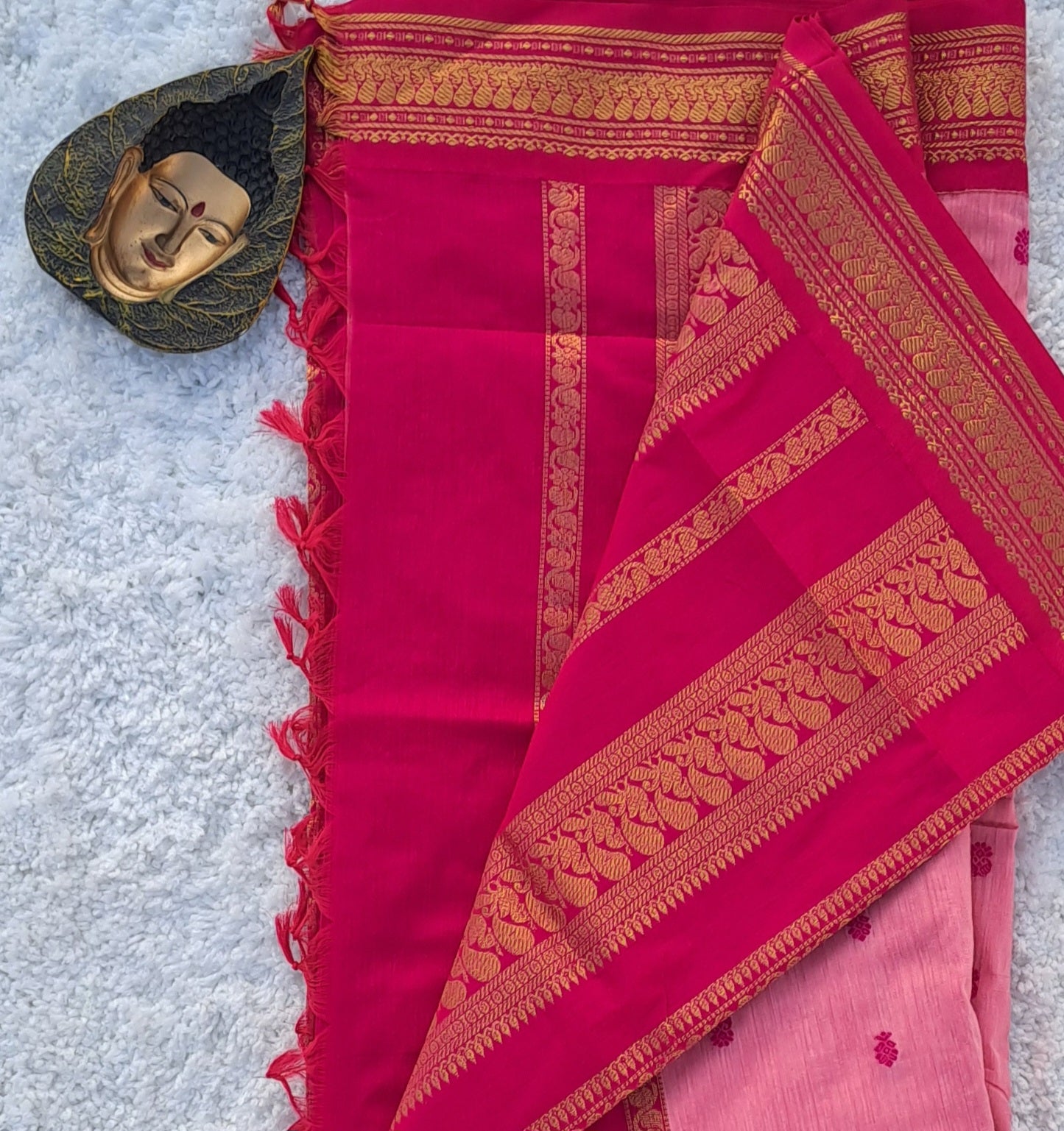 Unbeatable Comfort: Pink Saree