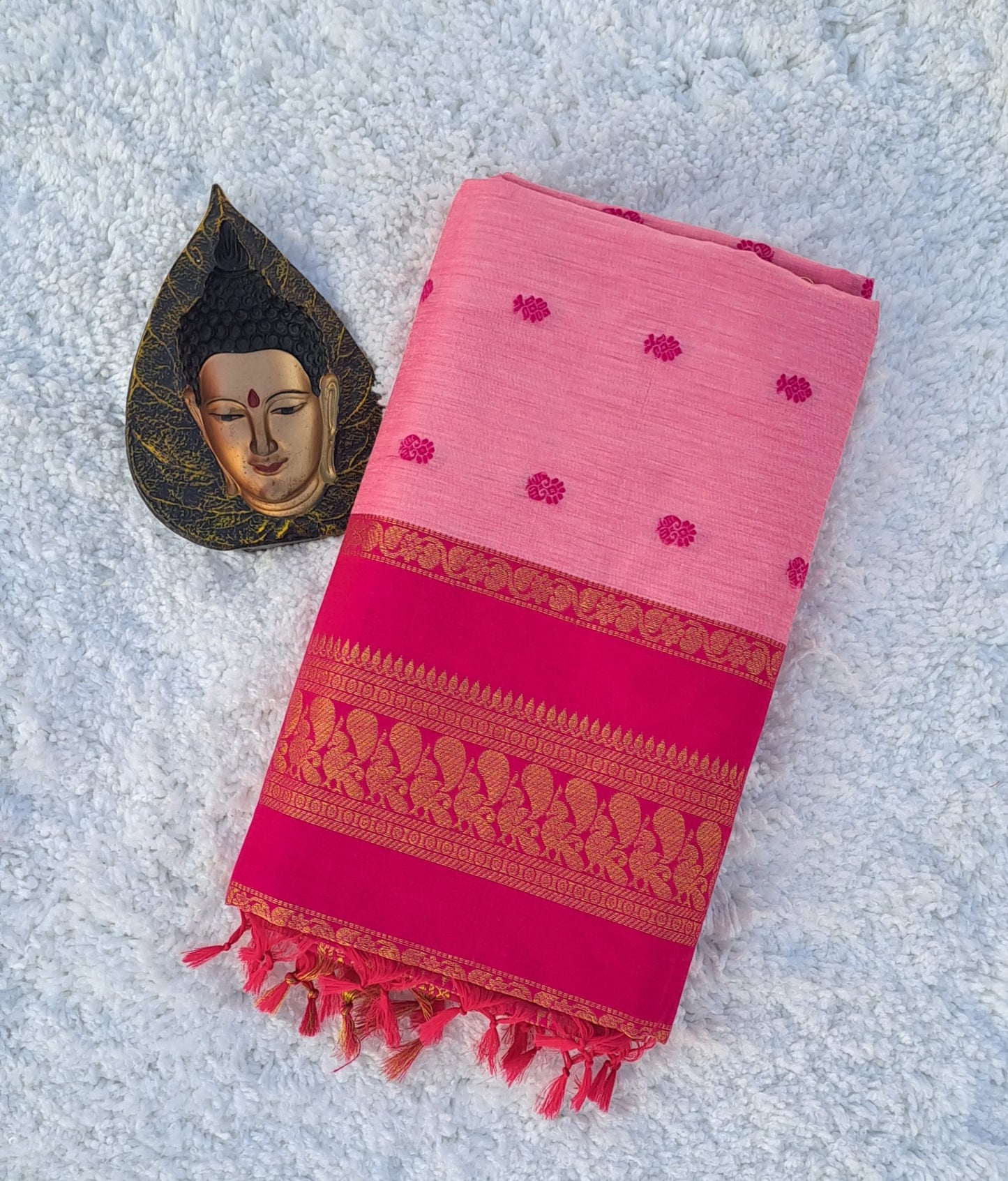 Unbeatable Comfort: Pink Saree